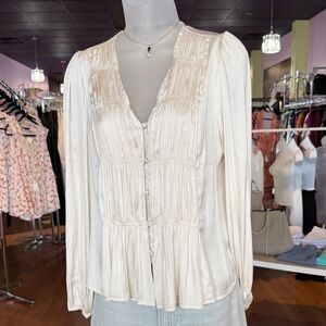 Current Air Cream Pleated Blouse